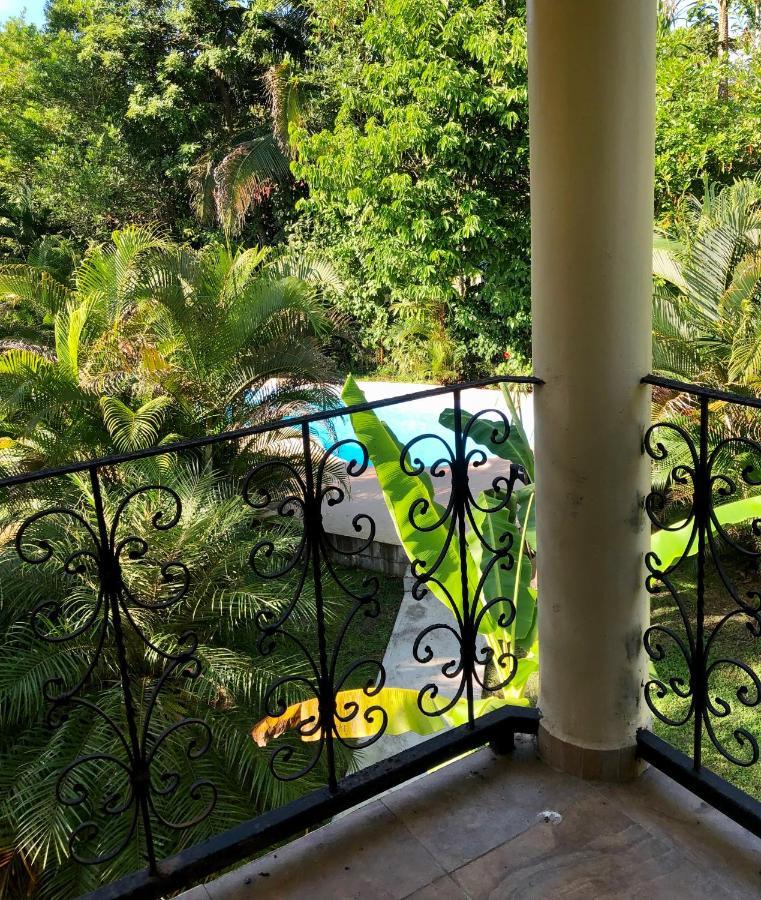 Bed and Breakfast Sol y Sombra Bocas del Toro Exterior foto